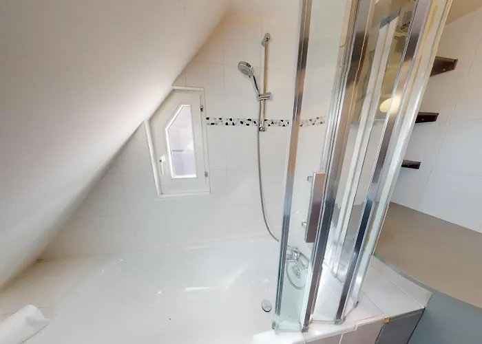 公寓 Spacious Duplex Center